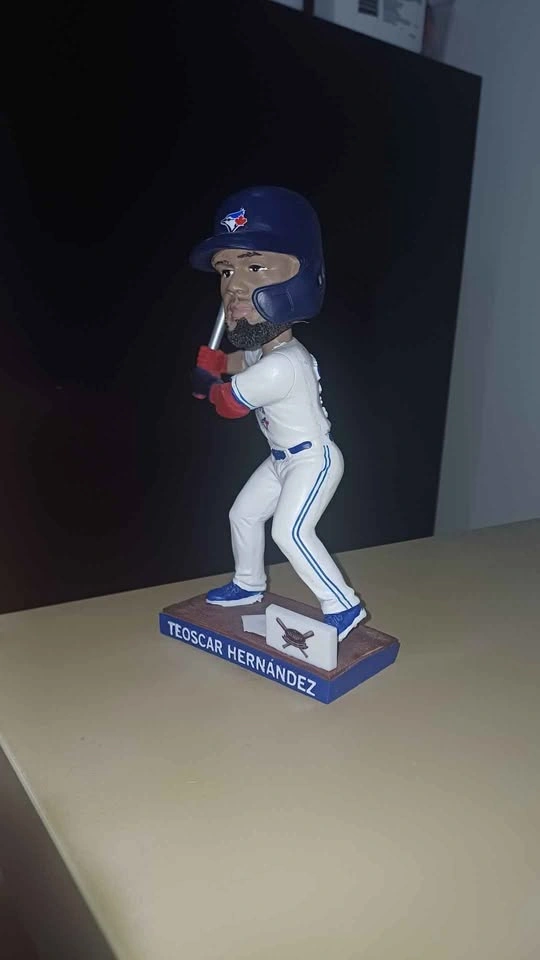 Teoscar Hernandez Bobblehead - photo 3