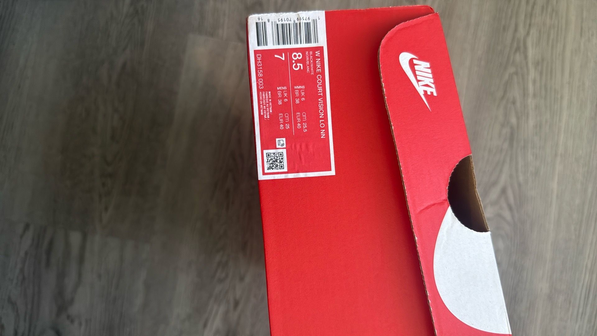 Nike women sneakers size 8.5