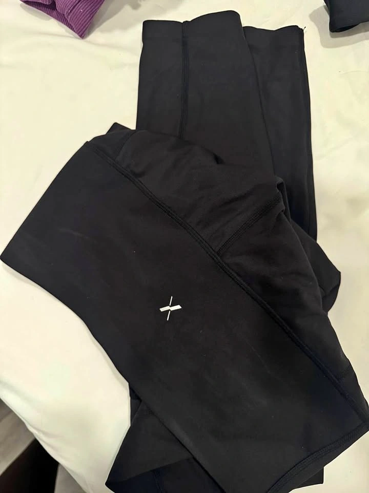 Knix leakproof legging