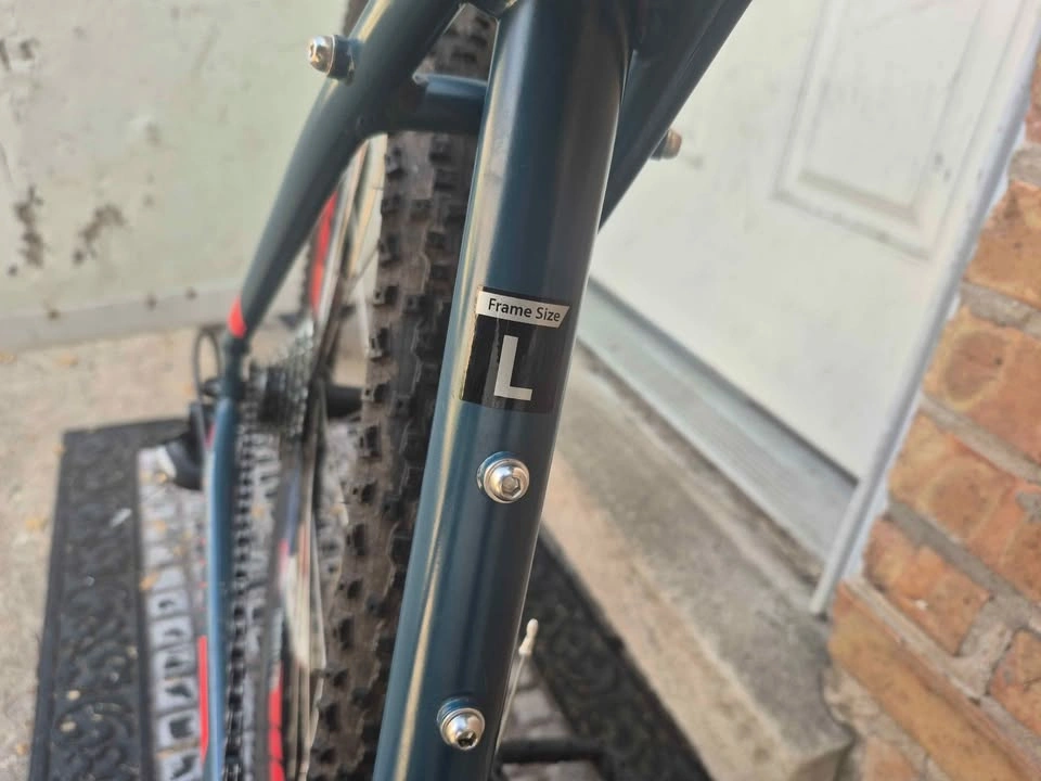 GT Aggressor Pro Mountain Bike - photo 4
