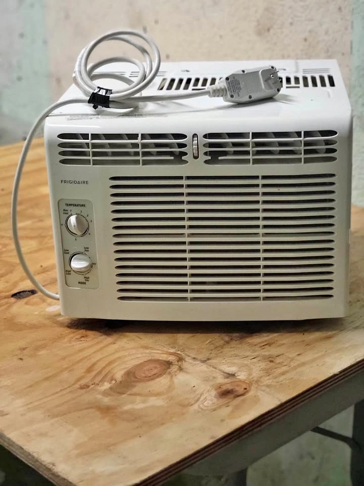 Generations Window Air Conditioner 5,000 BTU (No Remote)
