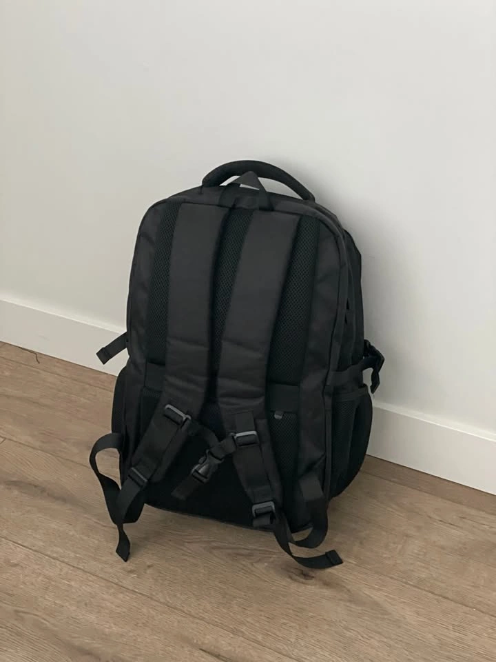 Large capacity laptop backpack, anti-theft and USB port - photo 5