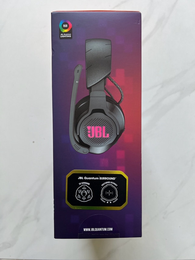 JBL Quantum 610 wireless headset - photo 2