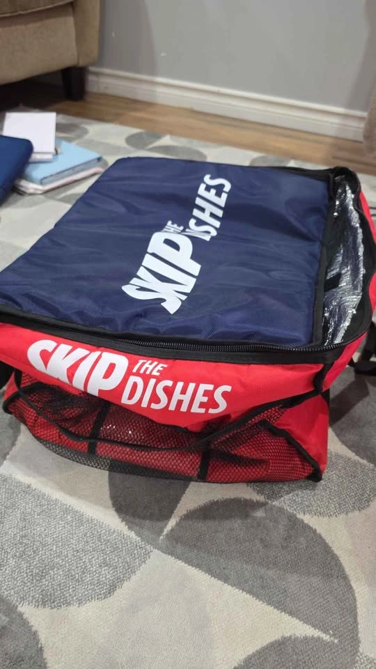 SkipTheDishes Insulated Delivery Bags - photo 2