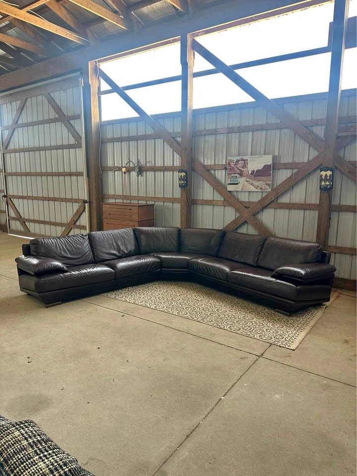 Natuzzi Custom Leather Sectional Made in Italy