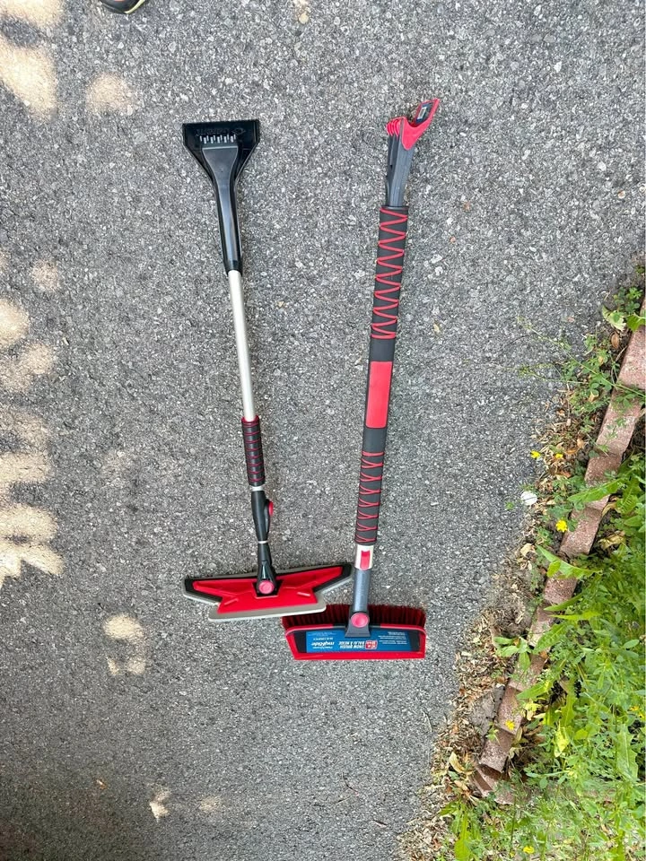 Car Snow Brush & Ice Scraper Set for Winter (2 Pieces)