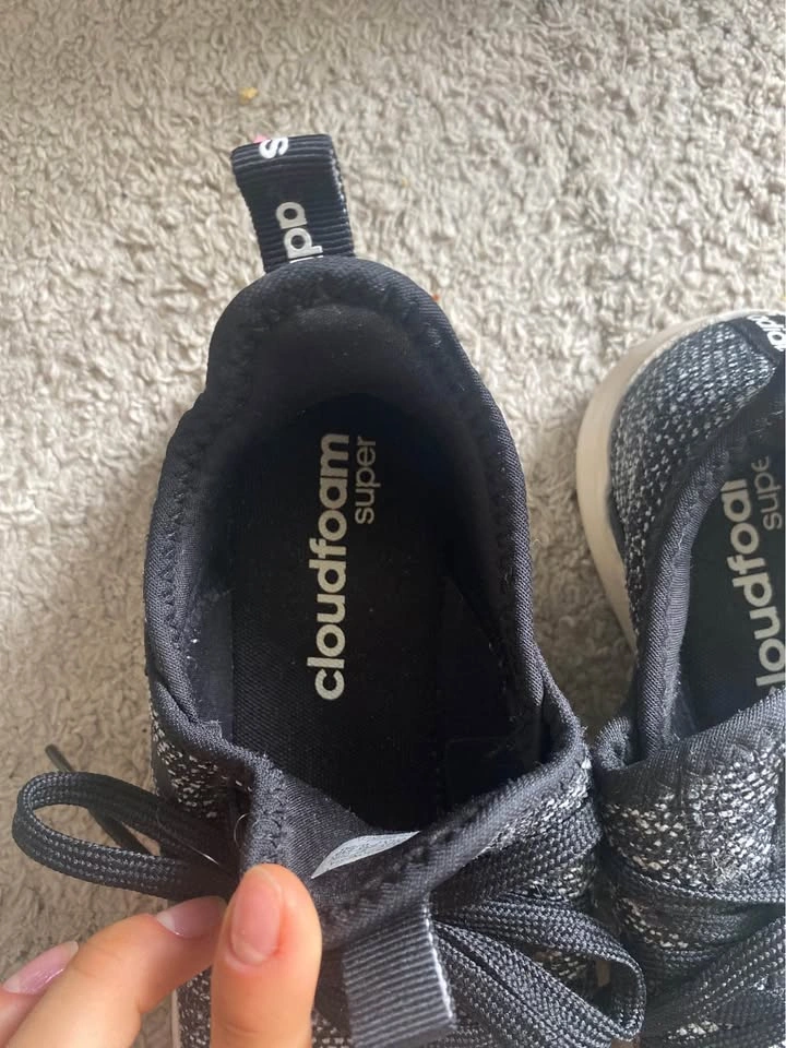 Size 6 Adidas Cloudfoam Super Runners - photo 2