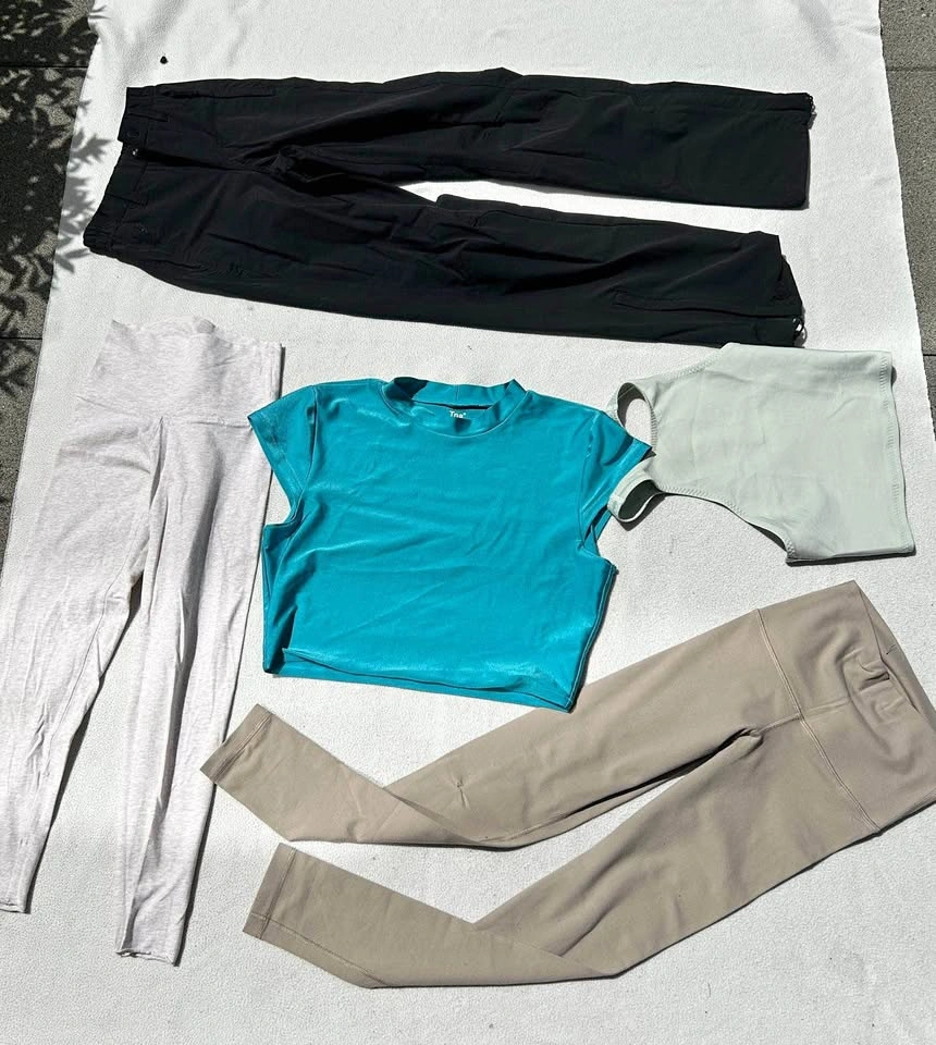 Aritzia Clothes (Fit for xxs, xs, s)