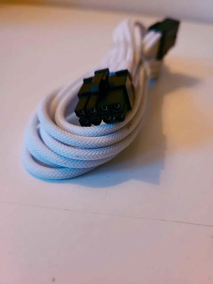 Cable Mod 8 Pin PCle image indicator(2)