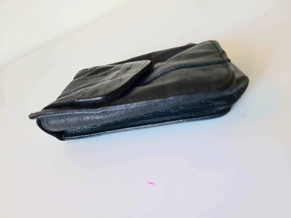 Leather camera Bag image indicator(2)