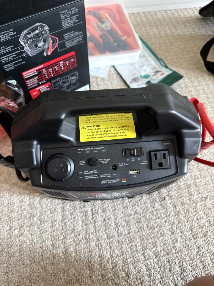 Like New - MotoMaster Eliminator Portable Booster & Power Pack - photo 4