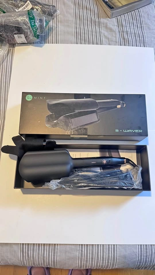 🆕 Mint S-Waver Hair Waver