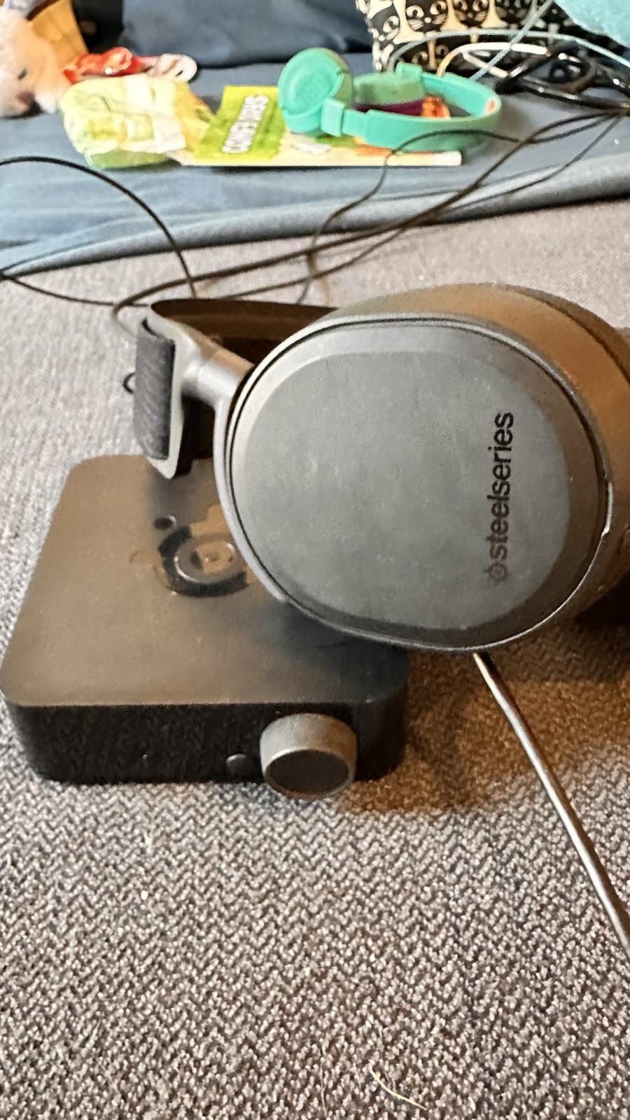 SteelSeries Arctis 1 Wireless 2.4GHz Over-Ear Boom Mic - photo 2