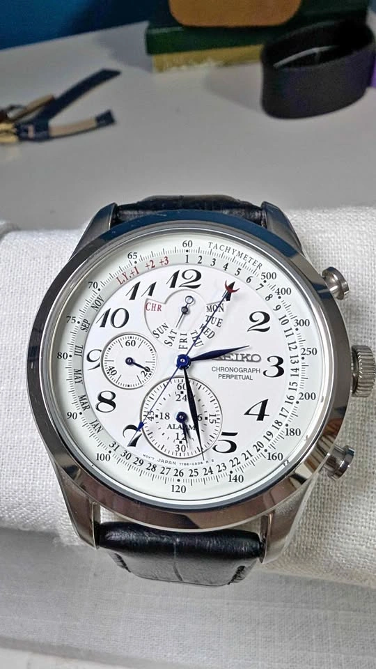 Seiko chronograph perpetual 7t86-0ac0