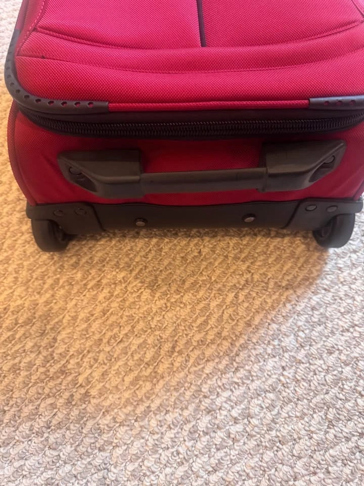 Chaps CarryOn Red Suitcase - photo 2