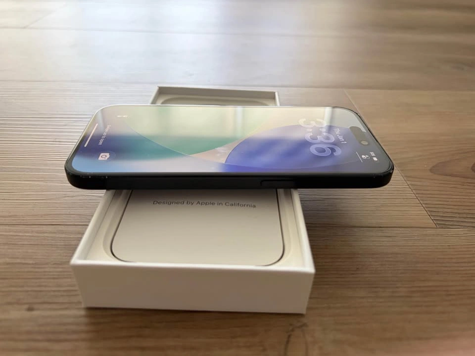 iPhone 15 128GB Black Original Phone 89% Battery - photo 2