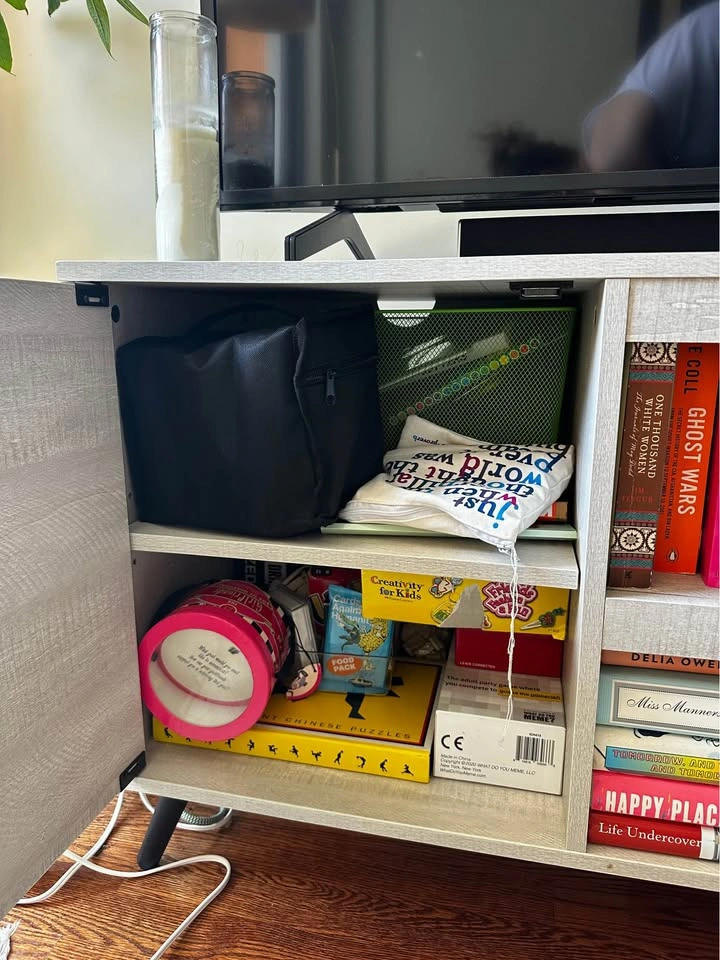 Console / bookshelf / cabinet - photo 3