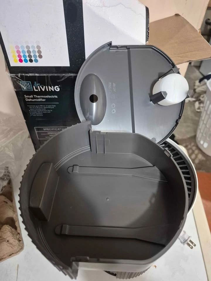 For Living Small Thermoelectric Dehumidifier - photo 3