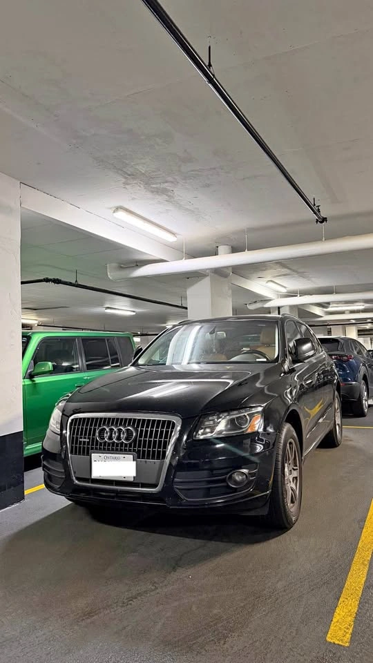 Audi Q5 2.0T Quattro 2011