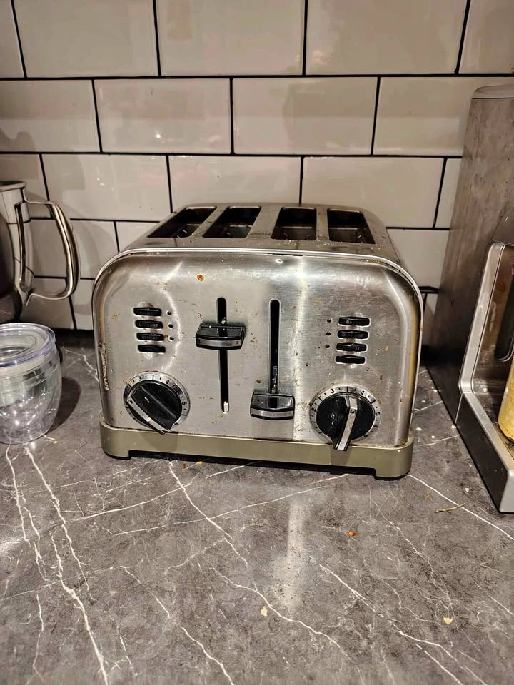 4 slot Toaster stainless steel