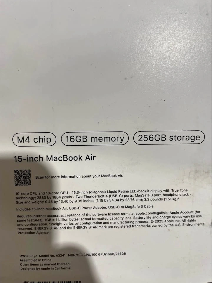 Apple MacBook Air 15-inch M4 Chip 16GB RAM 256GB SSD