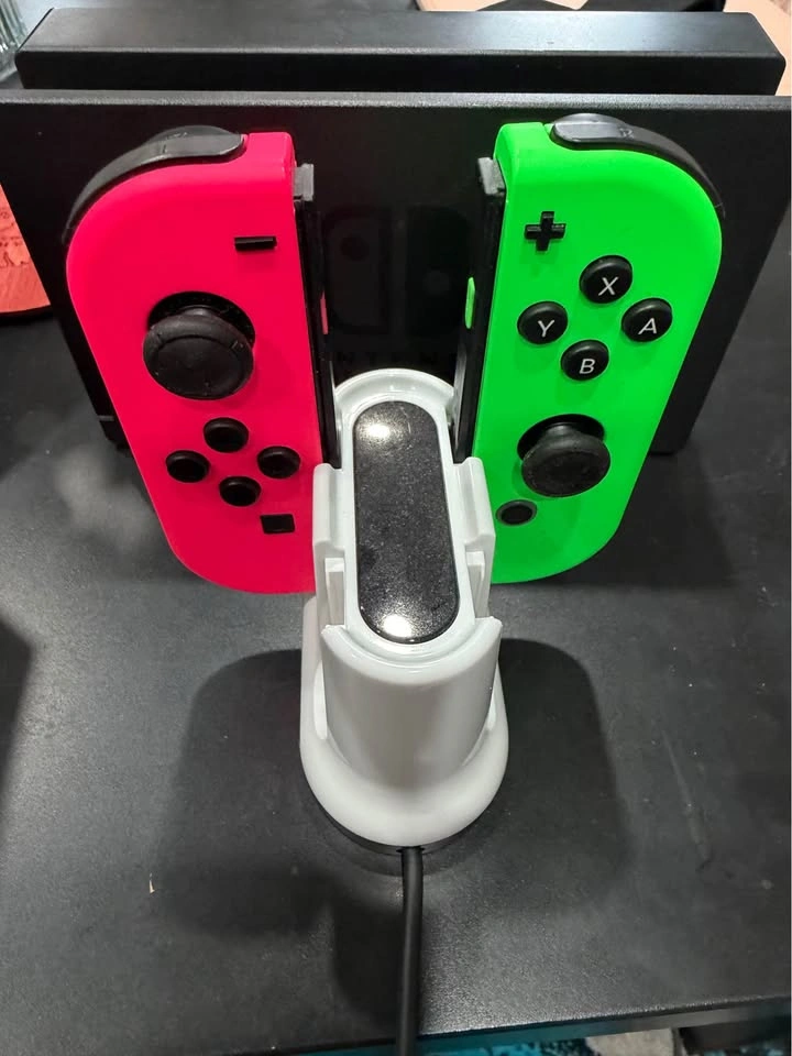 Nintendo Switch Console + Accessories - photo 4