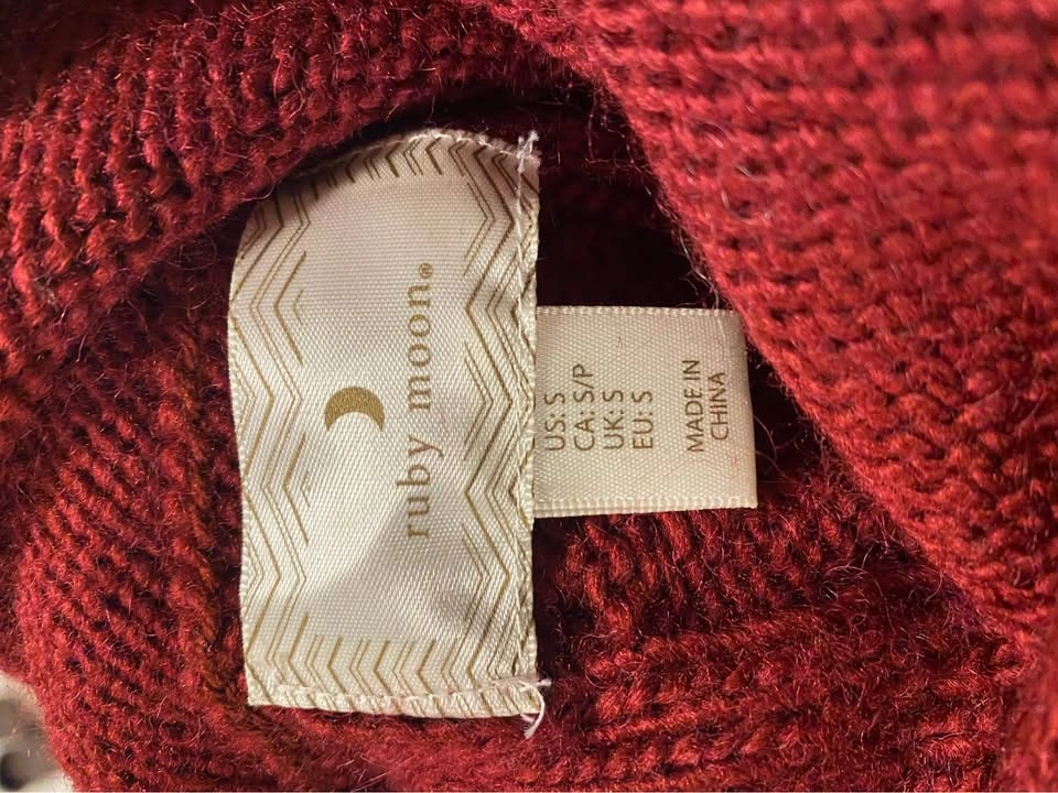 Burgundy Turtle Neck Sweater - Small - photo 4