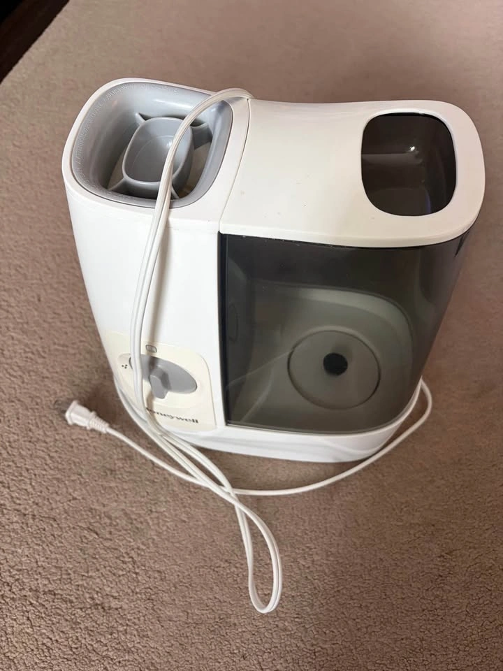 Honeywell Warm Mist Humidifier - photo 2