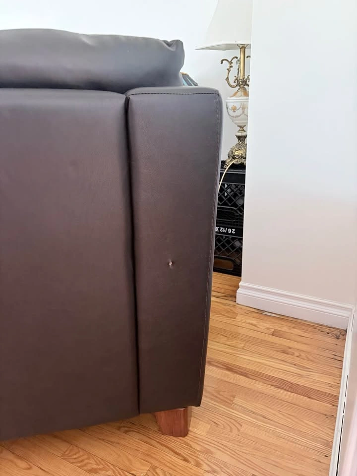 Black Leather Armchair - photo 3