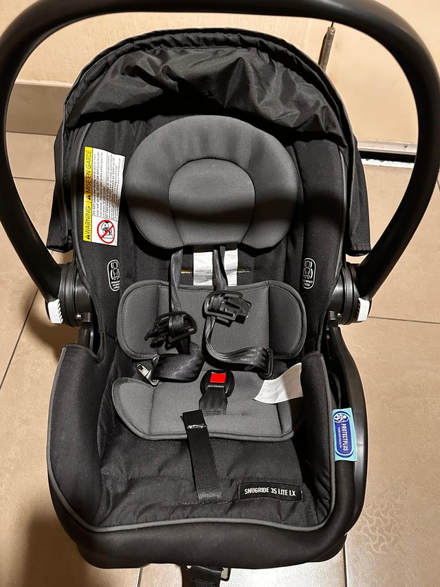 Graco SnugRide 35 Lite LX Infant Car Seat - Great Condition!