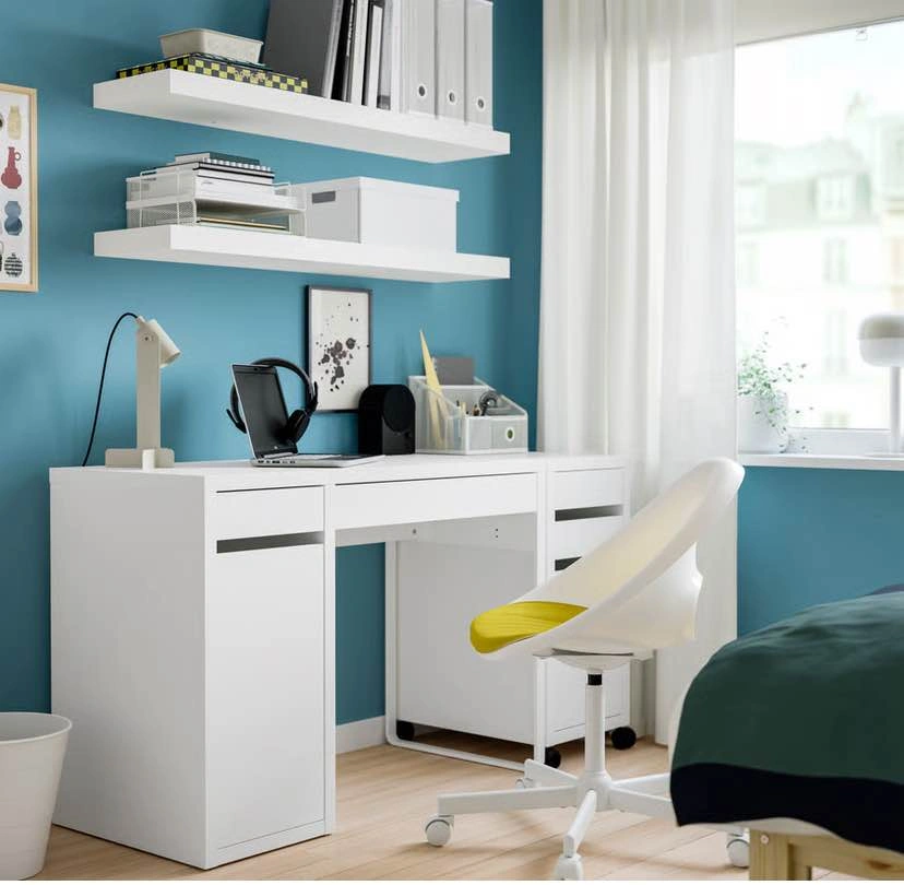IKEA MICKE Desk - photo 2