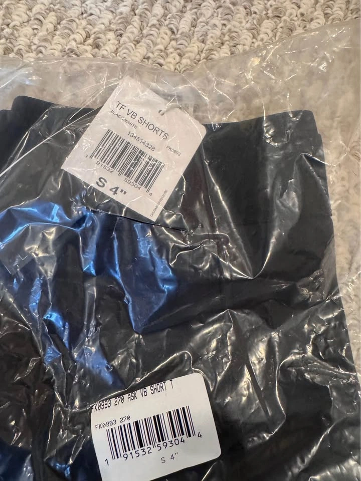Brand New Adidas Black VolleyBall Shorts Size Small - photo 2