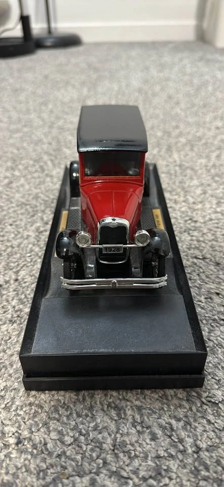 Canadian Tire 1928 Chevy Panel Van Die-Cast Bank - No. 1 Series - photo 2