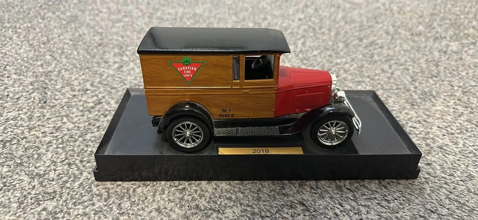Canadian Tire 1928 Chevy Panel Van Die-Cast Bank - No. 1 Series - photo 3