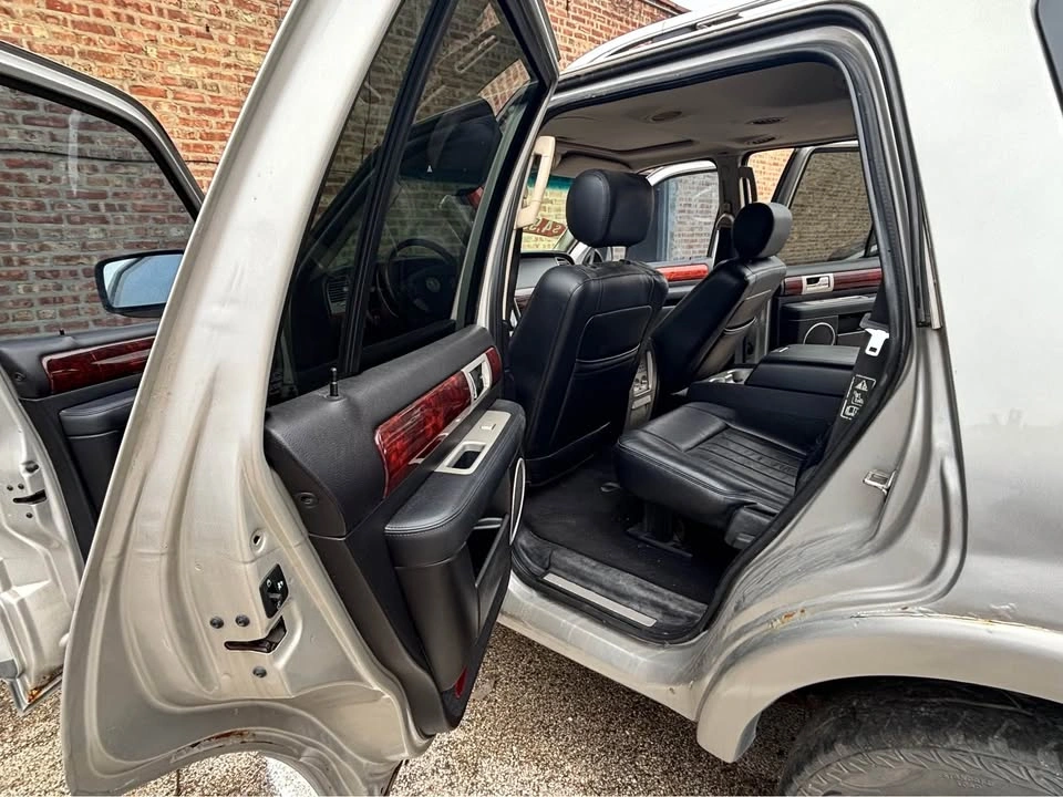 2003 Lincoln Navigator · Luxury Sport Utility 4D - photo 3