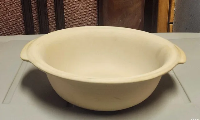 Pampered Chef Stoneware Baking Bowl image indicator(2)