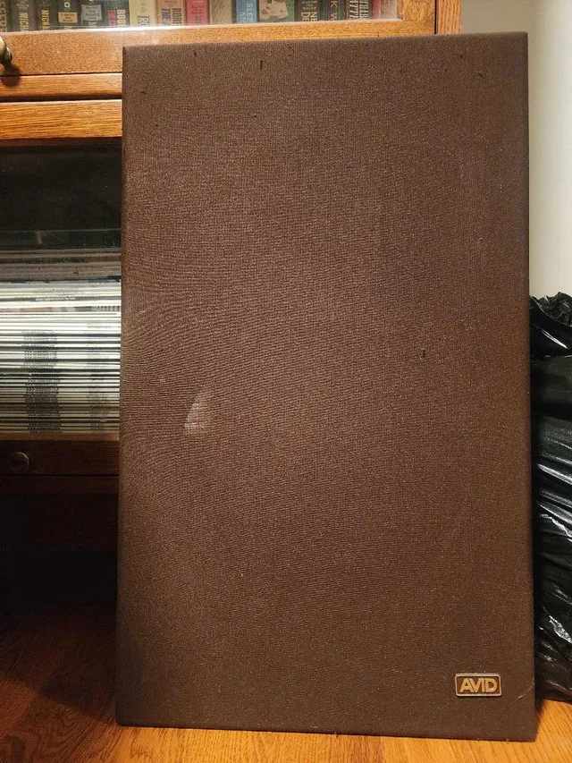vintage Avid 102 speakers image indicator(5)