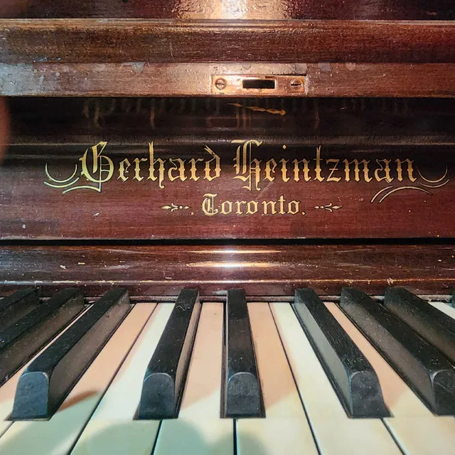 Gerhard Heintzman Piano image indicator(2)