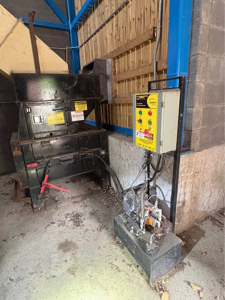Metro AP-4830 Waste Compactor - 3HP - 2020 - photo 2