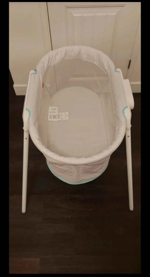 Fisher-Price Baby Bassinet - photo 3
