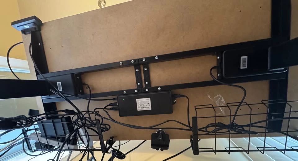 Dual-Motor Electric Standing Desk (IKEA Top + PrimeCables Frame) - photo 3