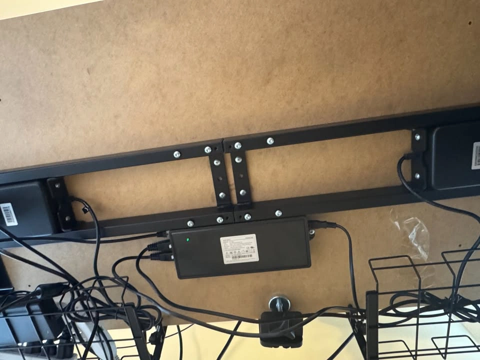 Dual-Motor Electric Standing Desk (IKEA Top + PrimeCables Frame) - photo 4