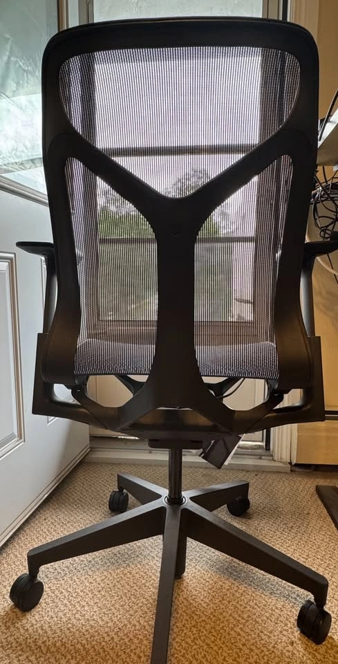 Herman Miller Cosm Ergonomic Chair (Black, Mid-Back) - Mint Cond - photo 2