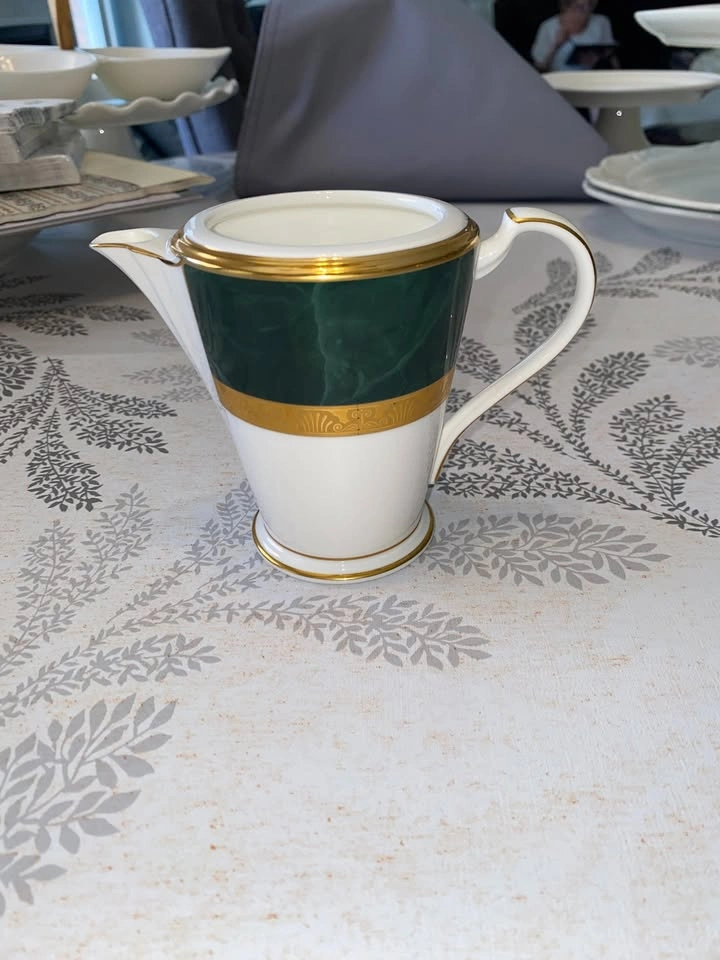 Noritake Fitzgerald creamer