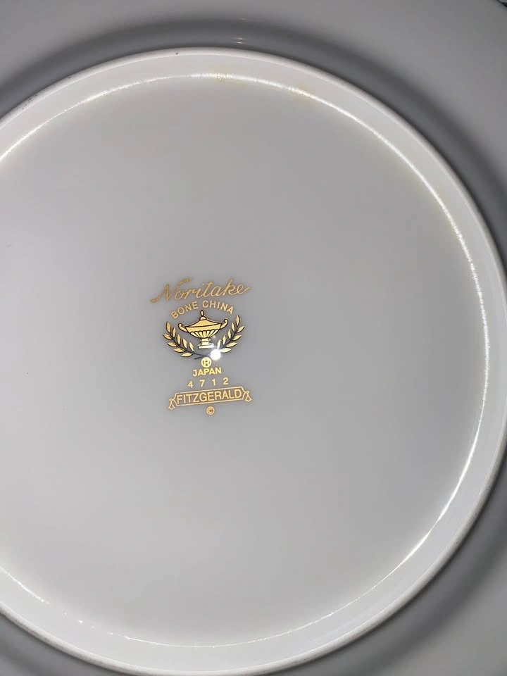 Noritake Fitzgerald bone China covered sugar bowl - photo 2