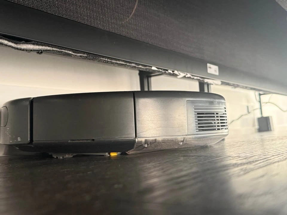 iRobot Roomba 694 - Robot Vacuum - photo 2