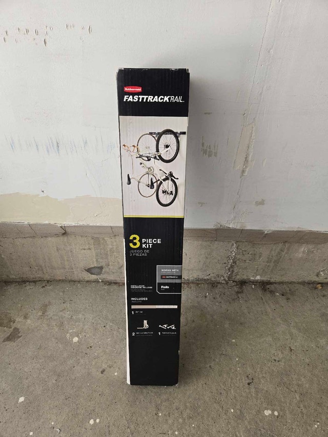 Rubbermaid Fasttrack Rail Bicycle Rack