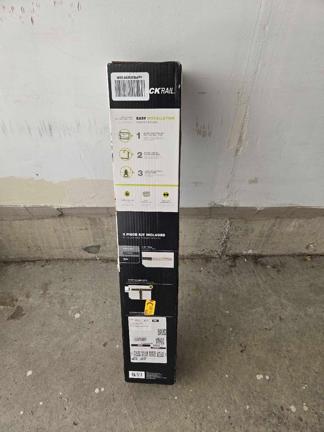 Rubbermaid Fasttrack Rail Bicycle Rack - photo 3