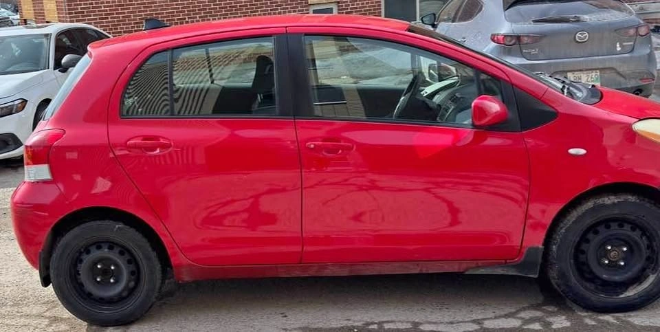 2010 Toyota Yaris SAFETY CERTIFIED