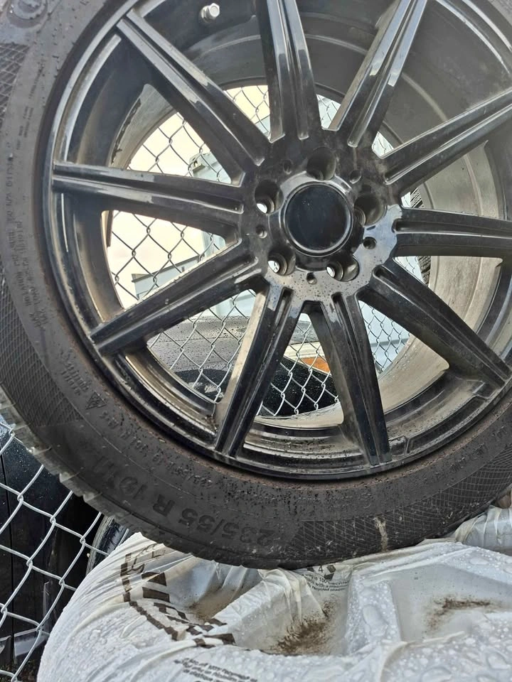 19" Gloss Black Multi-Spoke Wheels & Continental Tires Set